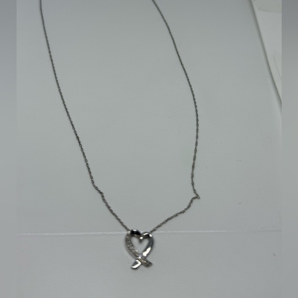 10k White Gold Heart Necklace with Diamonds - Picture 2 of 4